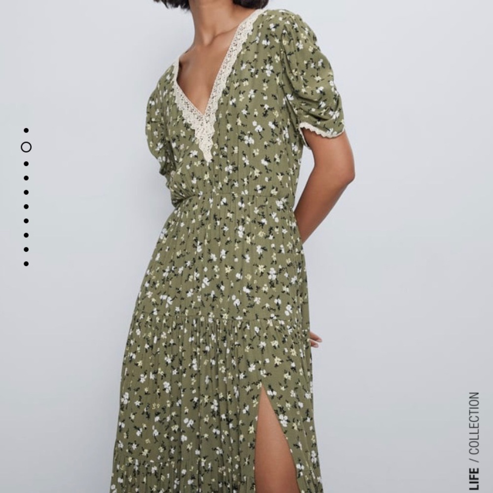BRAND NEW Zara V-Neck Midi Print Dress